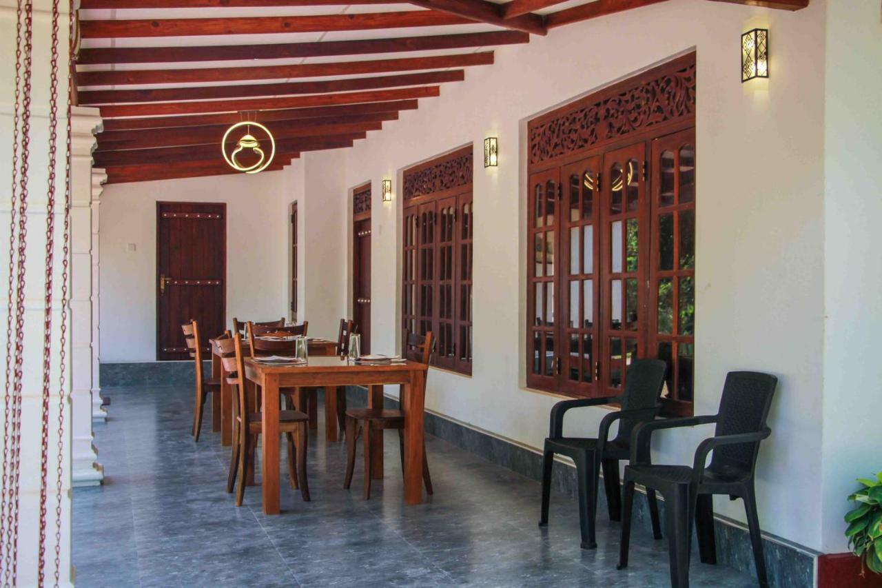 Wijesiri Family Guest House Sigirîya Extérieur photo