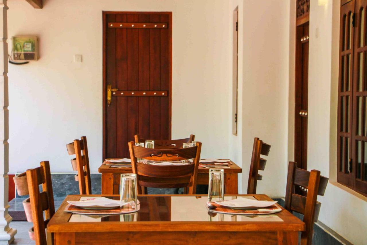 Wijesiri Family Guest House Sigirîya Extérieur photo